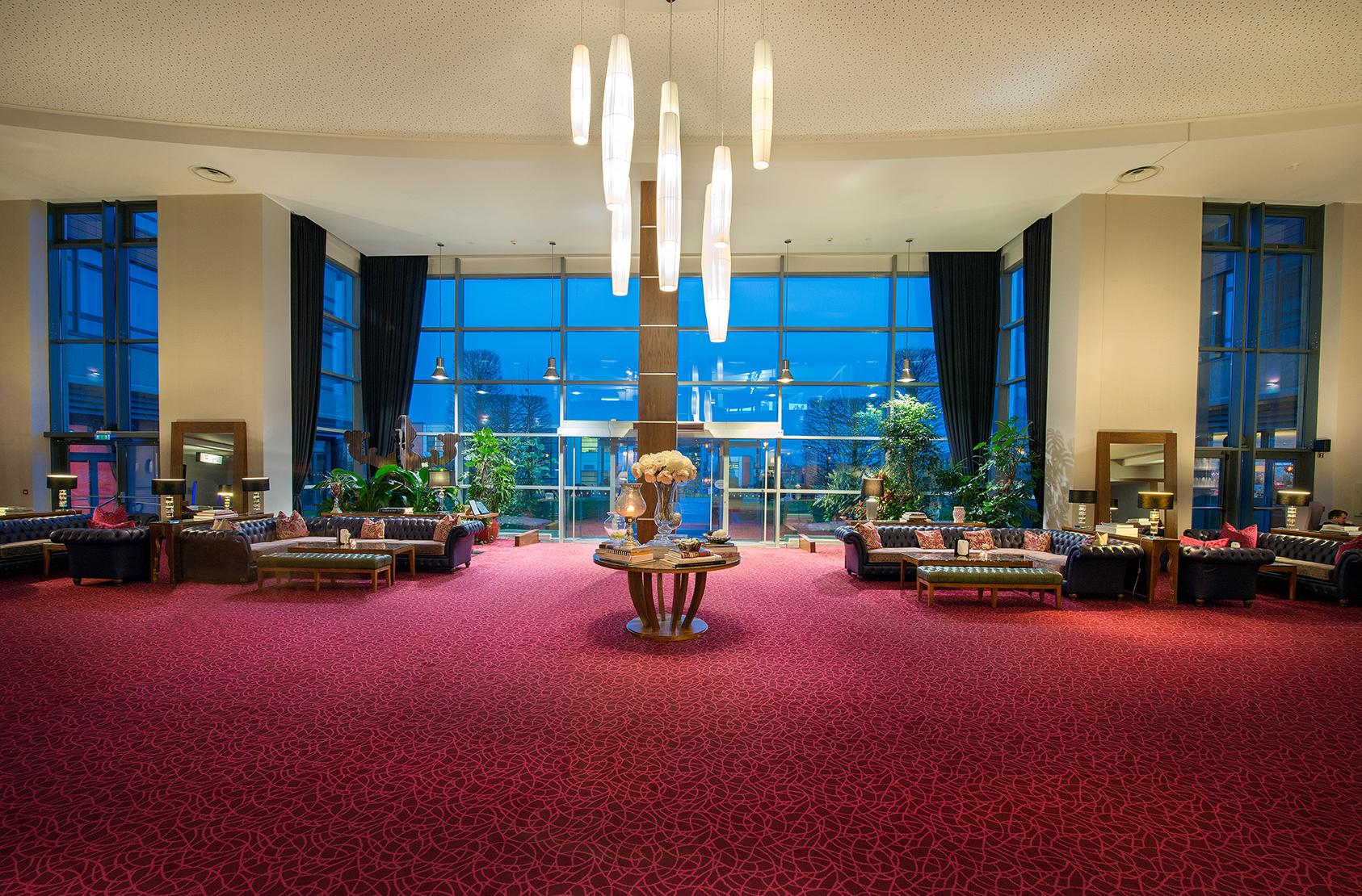 Cork International Hotel Екстер'єр фото