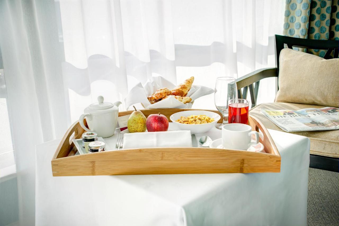 Cork International Hotel Екстер'єр фото