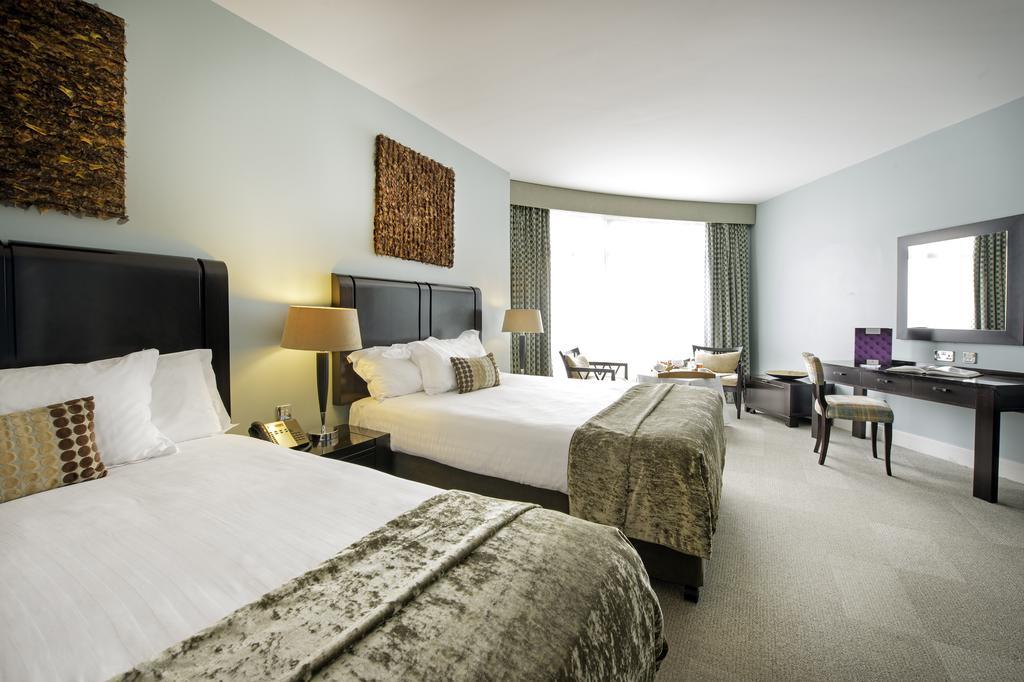 Cork International Hotel Екстер'єр фото
