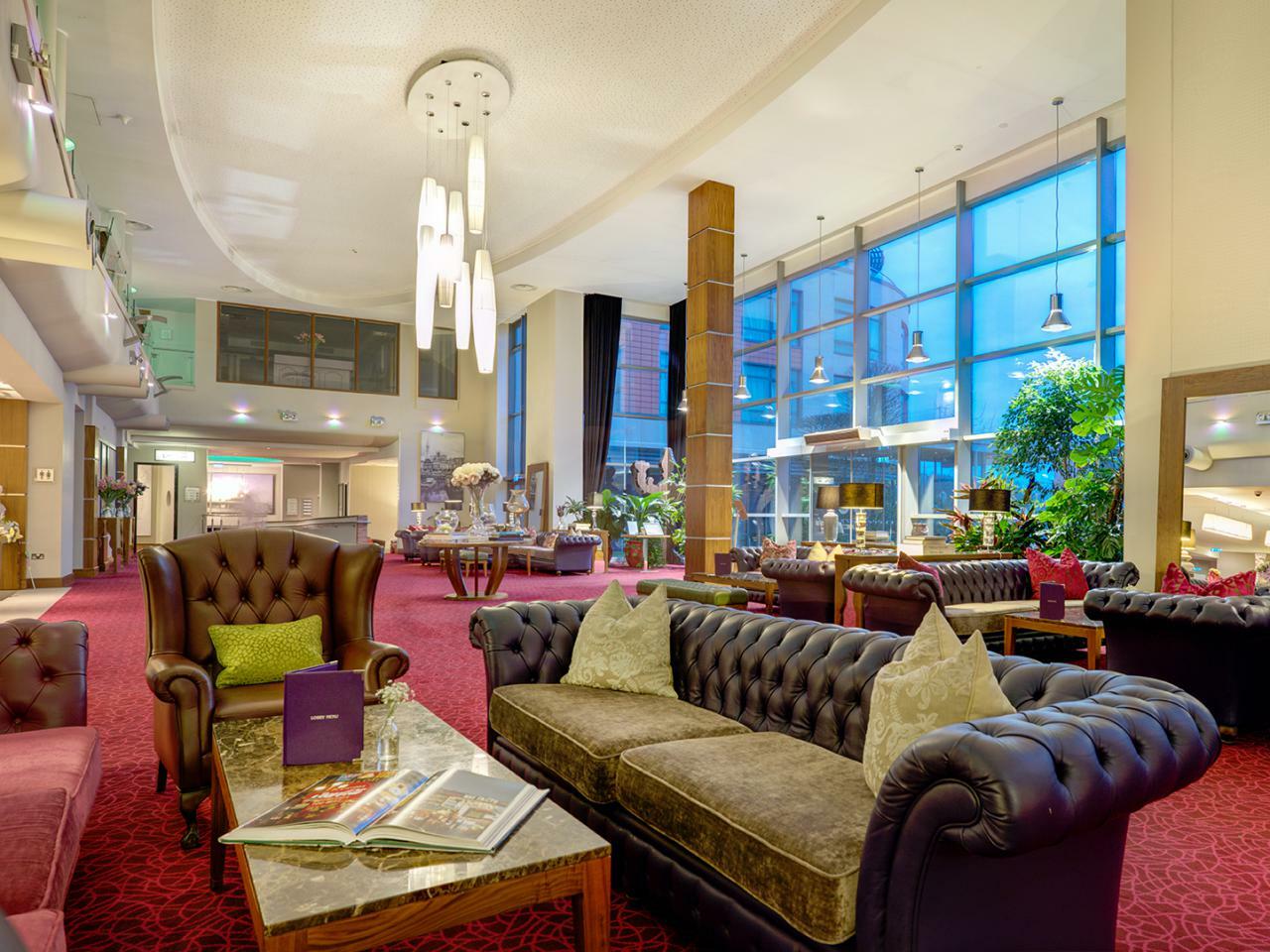 Cork International Hotel Екстер'єр фото