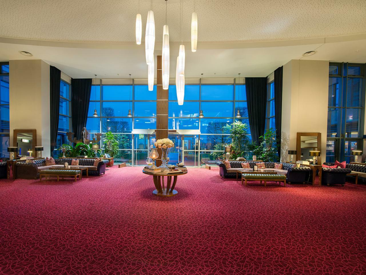Cork International Hotel Екстер'єр фото